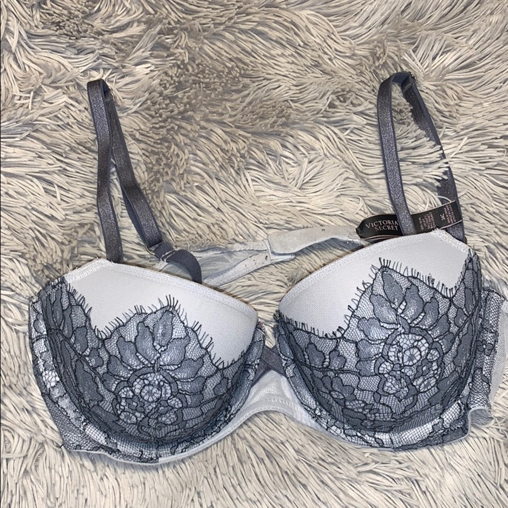 Victoria’s Secret Bra 34C